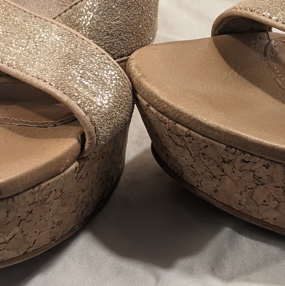 Wedge Heels UGG Gold Leather Strap size 8 - platform heels - Picture 13 of 13